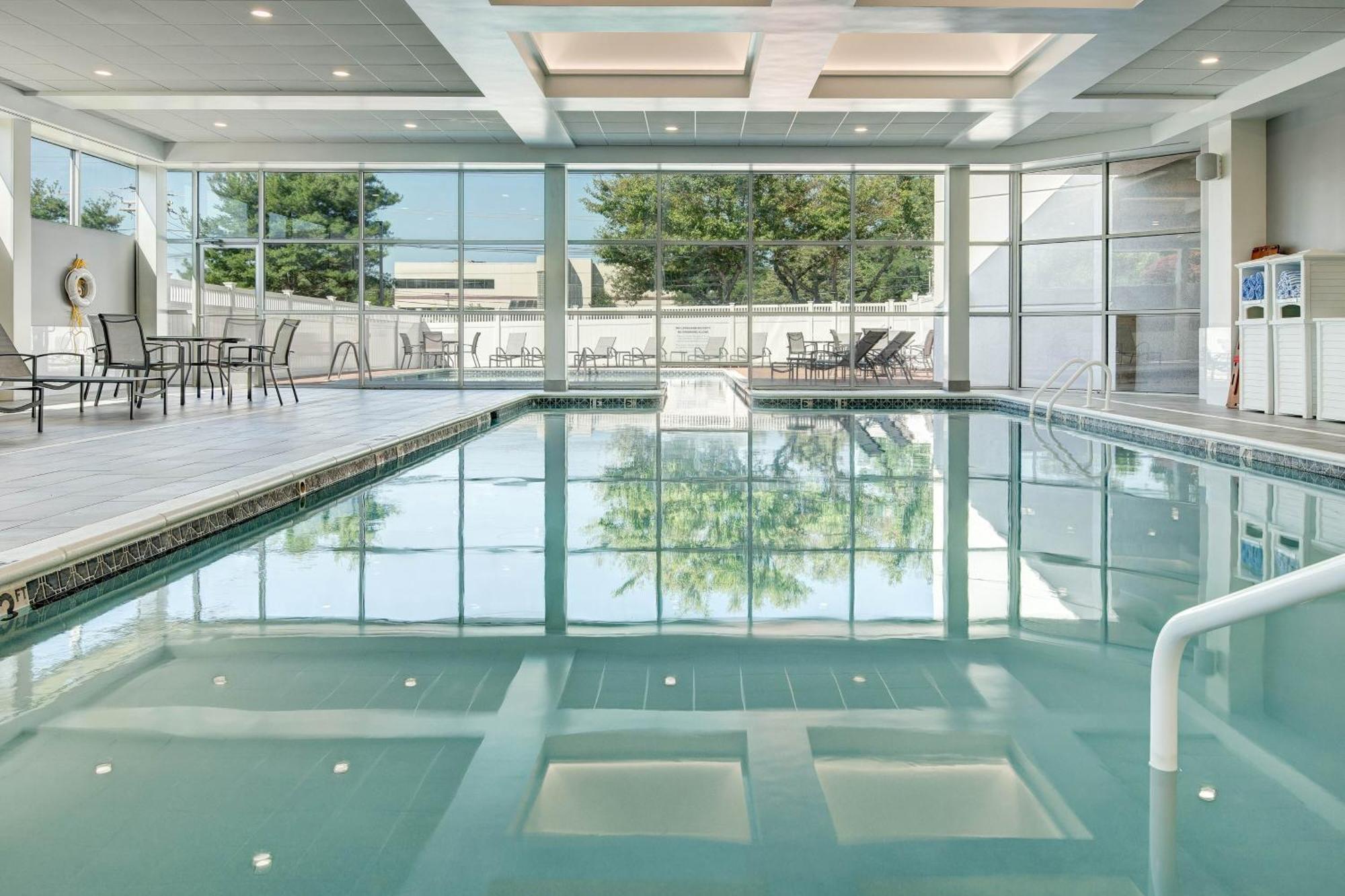 Sheraton Eatontown Hotel Zewnętrze zdjęcie