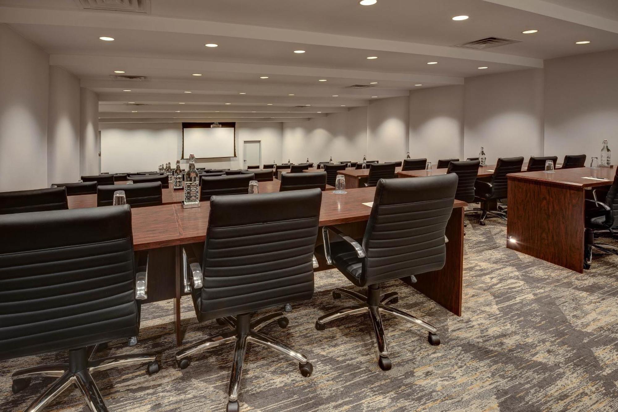 Sheraton Eatontown Hotel Zewnętrze zdjęcie