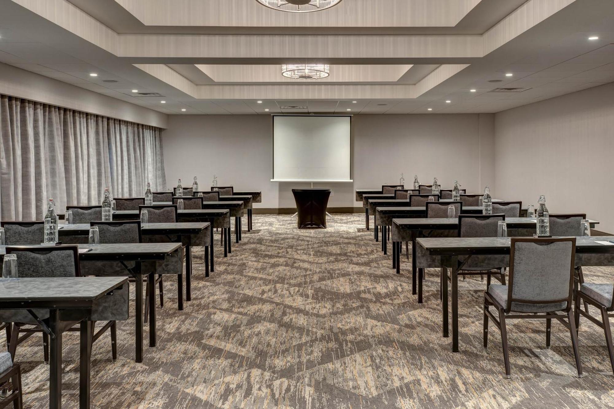 Sheraton Eatontown Hotel Zewnętrze zdjęcie